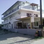 Kastelli Hotel, * 아판토우