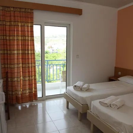 Kastelli Hotel, Afando