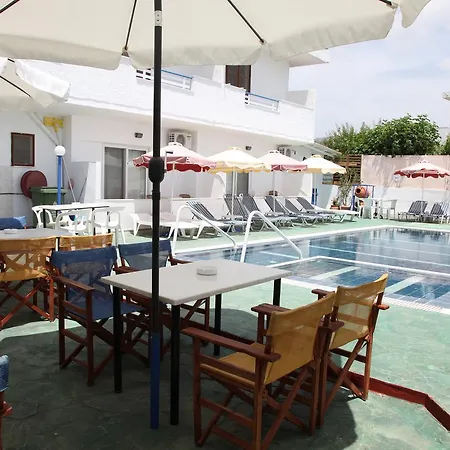 فندق Kastelli Hotel, *