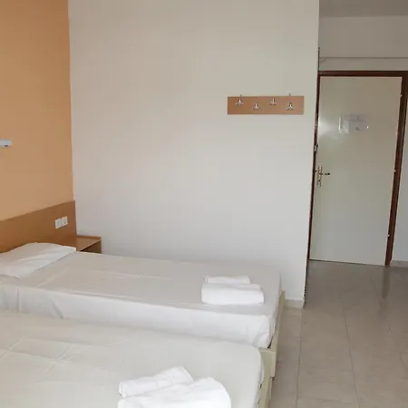 Kastelli Hotel, فندق *