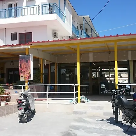 Kastelli Hotel, Hotel