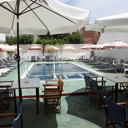Kastelli Hotel, فندق