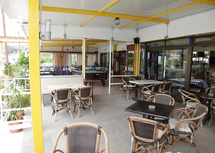 Kastelli Hotel, *