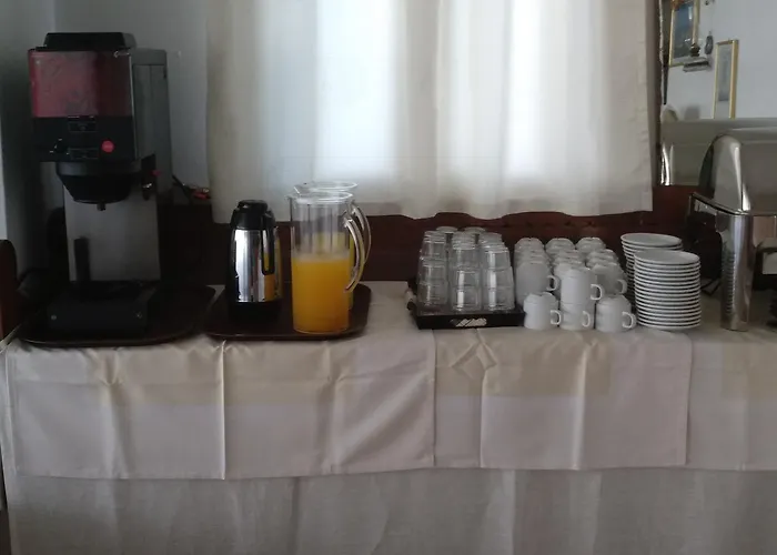Kastelli Hotel, Hotel *