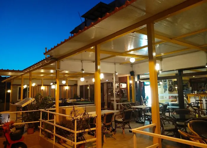 Kastelli Hotel, Hotel