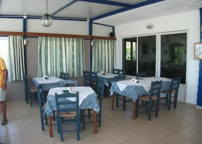 Kastelli Hotel, * Afantou