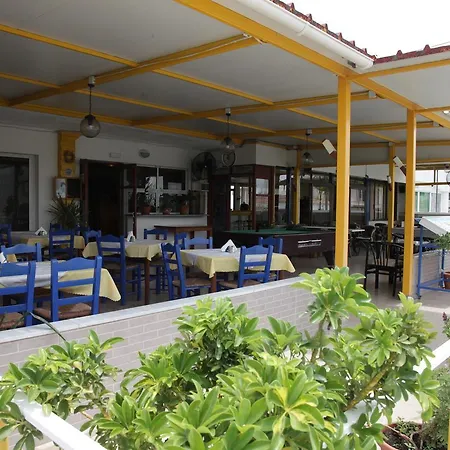 Kastelli Hotel, *